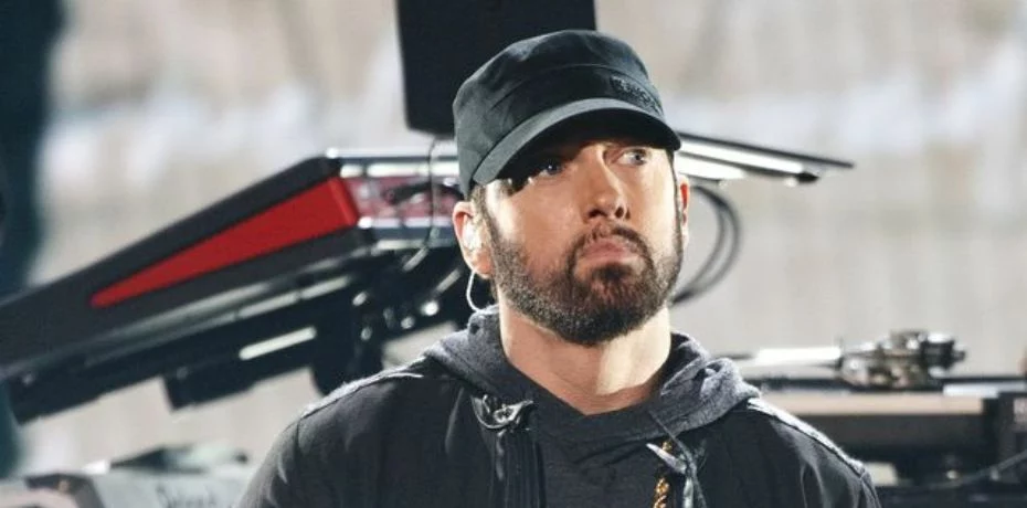 Eminem’s feud with the 'Couch Potato' singer surprises fans (2)