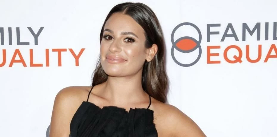 Heartwarming! Lea Michele received a standing ovation for her outstanding performance in her Broadway Debut (1)